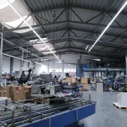 Beispielfoto für erfolgreiche Erleuchtung einer Kundenhalle