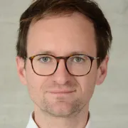 Bastian Schröter Prof. Dr. Bastian Schröter