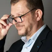 Dr.-Ing. Uwe Hiester